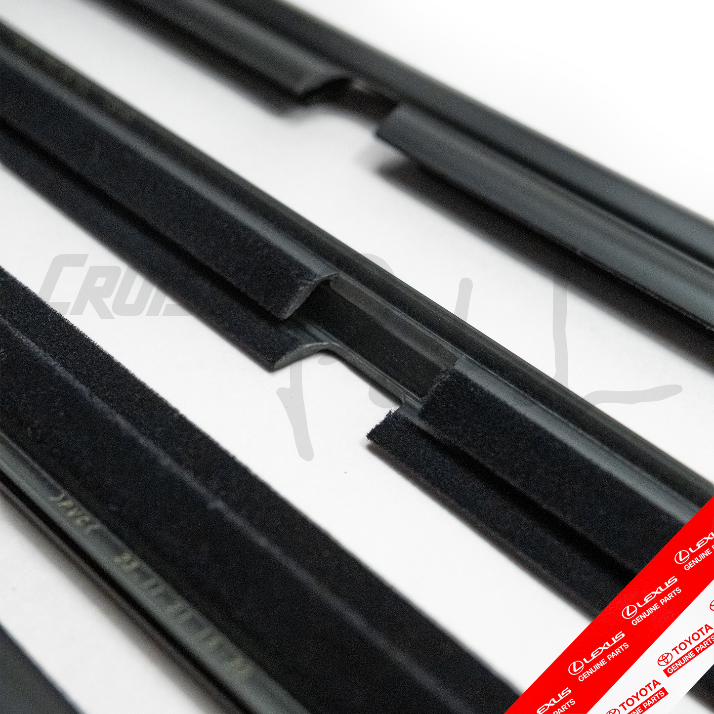 100 Series Exterior Door Moulding Kit