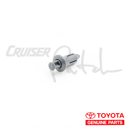 100 Series Door Card Retainer Clips
