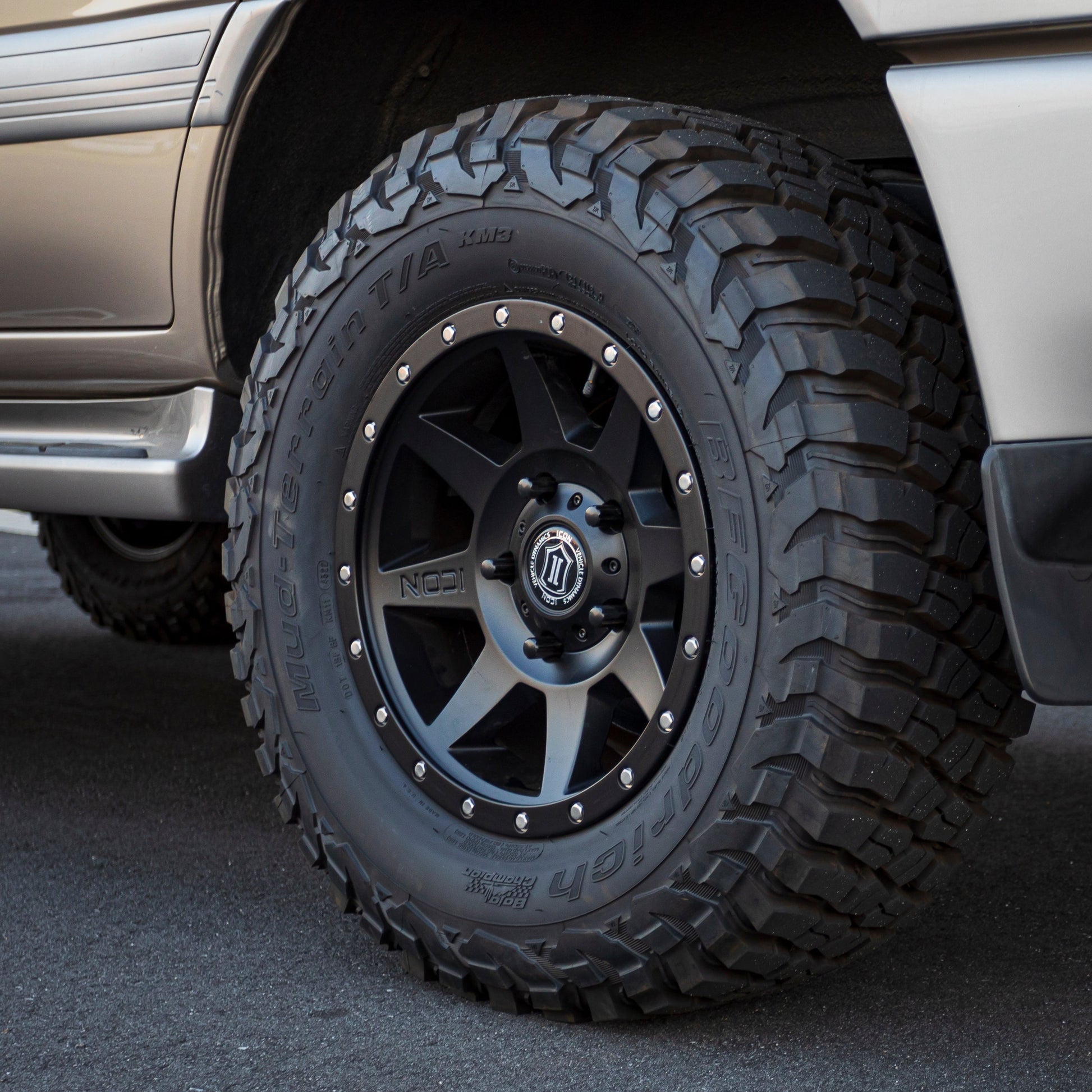 Black Icon Rebound Wheels