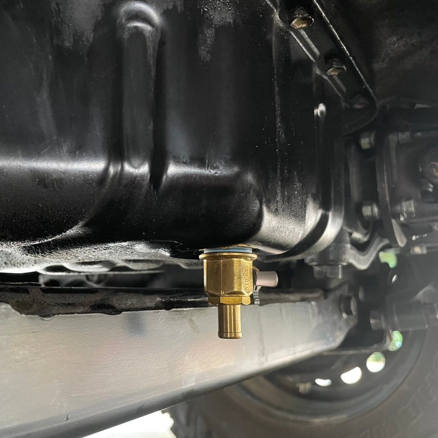 Fumoto Engine Oil Quick drain valve kit for Toyota/Lexus